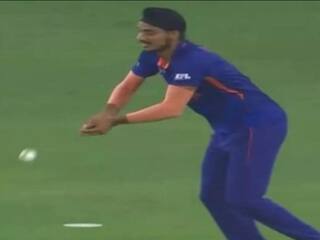 Cricketer Arsdeep Singh TROLL on Twitter: ਕ੍ਰਿਕਟਰ ਅਰਸ਼ਦੀਪ 'ਤੇ ਲੋਕਾਂ ਨੇ ਕੱਢਿਆ ਪਾਕਿਸਤਾਨ ਤੋਂ ਮਿਲੀ ਹਾਰ ਦਾ ਗੁੱਸਾ, ਹਰਭਜਨ ਸਿੰਘ ਤੇ ਹੋਰ ਖਿਡਾਰੀ ਆਏ ਬਚਾਅ 'ਚ
