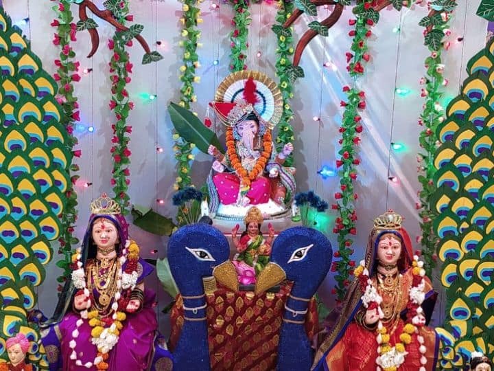 उज्वला चारुदत्त मराठे, जळगाव