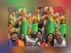 Prajaktta Mali : प्राजक्ता माळीने 'महाराष्ट्राची हास्यजत्रा'च्या टीमसोबत घेतलं लालबागच्या राजाचं दर्शन!