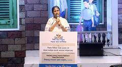 নিচুতলায় কিছু ঘটলে দোষ এসে পড়ে ওপরতলায়! শিক্ষক দুর্নীতি থেকে দূরত্ব বাড়ালেন মমতা