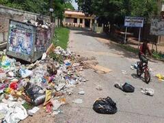 தருமபுரியில் முக்கிய சாலையில் குப்பைகளை கொட்டி அசுத்தம் - நோய் தொற்று பரவும் அபாயம்