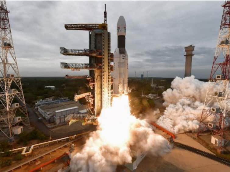 India Plans To Design Build New Usable Rocket For Global Market To Cut Cost Of Launches Satellites Indian Space Research Organisation S Somanath ISRO India Plans To Design, Build New Reusable Rocket For Global Market To Cut Cost Of Launches: ISRO
