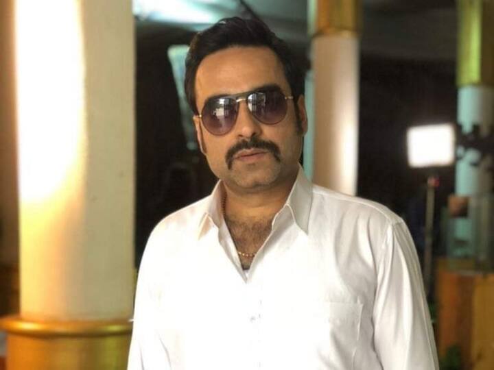 'ক্রিমিনাল জাস্টিস' ওয়েব সিরিজেও আইনজীবীর চরিত্রে দেখা গিয়েছে পঙ্কজ ত্রিপাঠীকে। প্রথম দুই সিজনের নজর কেড়েছিলেন অভিনেতা। তবে তৃতীয় সিজনে আরও জনপ্রিয় হয়েছেন তিনি।