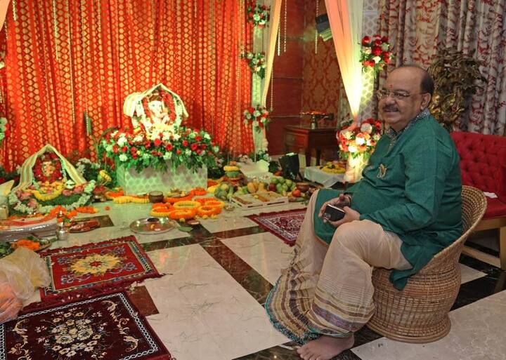 রসে-বসে ভরা মজাদার লাইফস্টাইল তাঁদের। এ হেন জীবন-যাপনের কারণে হামেশাই সংবাদের শিরোনামে থাকেন তাঁরা। শোভন-বৈশাখী।