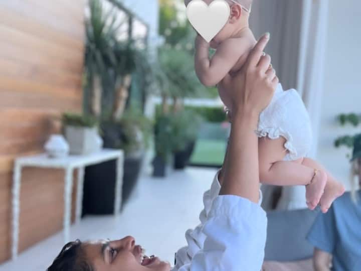 Priyanka Chopra Goes Ecstatic As She Holds Her 'Whole Heart' Malti Marie In Her Arms In New PIC Priyanka Chopra Goes Ecstatic As She Holds Her 'Whole Heart' Malti Marie In Her Arms In New PIC