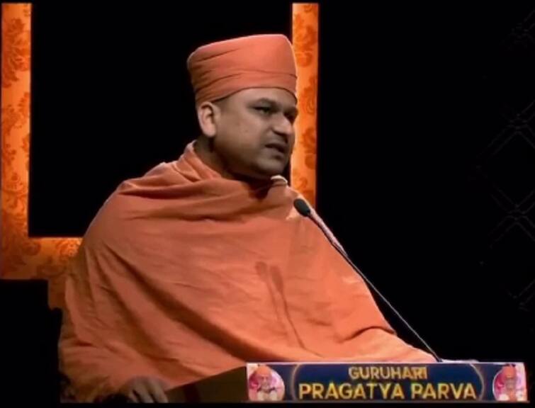 Contorversial statement by swaminarayan Sadhu Anand Sagar swami on God Shiva Controversy : 'શિવજીએ કીધું, પ્રબોધસ્વામીના દર્શન મને થાય એવા પૂણ્ય હજુ મારા જાગ્રત નથી થયા, શિવજી નીશિતભાઈના ચરણ સ્પર્શ કરી જતા રહ્યા'