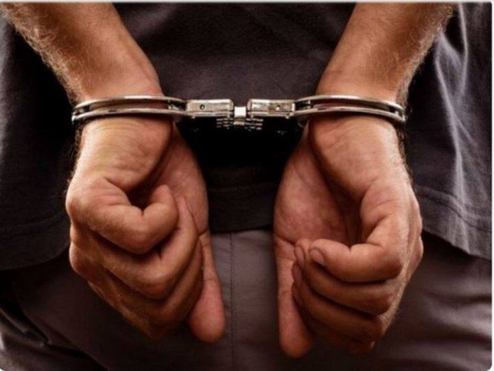 Mumbai Covid-19 positive accused of robbery had escaped from hospital, GRP tracked him within 9 hours Mumbai Crime News: मुंबई के अस्पताल से भाग गया था डकैती का कोविड पॉजिटिव आरोपी, GRP ने 9 घंटे के भीतर ऐसे किया ट्रैक