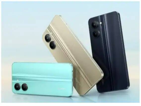 Realme C33: - રેડમી ઉપરાંત 6 સપ્ટેમ્બરે રિયલમી પણ Realme C33 લૉન્ચ કરવા જઇ રહી છે. આના લેન્ડિંગ પેજ અનુસાર, Realme C33 ડ્યૂલ રિયર કેમેરા સેટઅપની સાથે લૉન્ચ થશે. જેનો પ્રાઇમરી કેમેરો 50MP નો હોઇ શકે છે. આ ઉપરાંત આ ફોનના કેમેરામાં ઘણાબધા સ્પેશ્યલ ફોટોગ્રાફી મૉડસ આપવાની વાત કહેવામાં આવી રહી છે. આ ફોનમાં 5000mAhની બેટરી મળશે, જેના માટે કંપનીએ દાવો કર્યો છે કે આ 37 દિવસનો સ્ટેન્ડબાય ટાઇમ આપશે. આ ઉપરાંત ફોનમાં અલ્ટ્રા -સેવિંગ મૉડ પણ મળી શકશે.