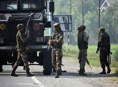 j&K ਵਿੱਚ ਅੱਤਵਾਦੀਆਂ ਤੇ ਸੁਰੱਖਿਆਬਲਾਂ 'ਚ ਮੁਕਾਬਲਾ ਜਾਰੀ, 2 ਅੱਤਵਾਦੀ ਢੇਰ