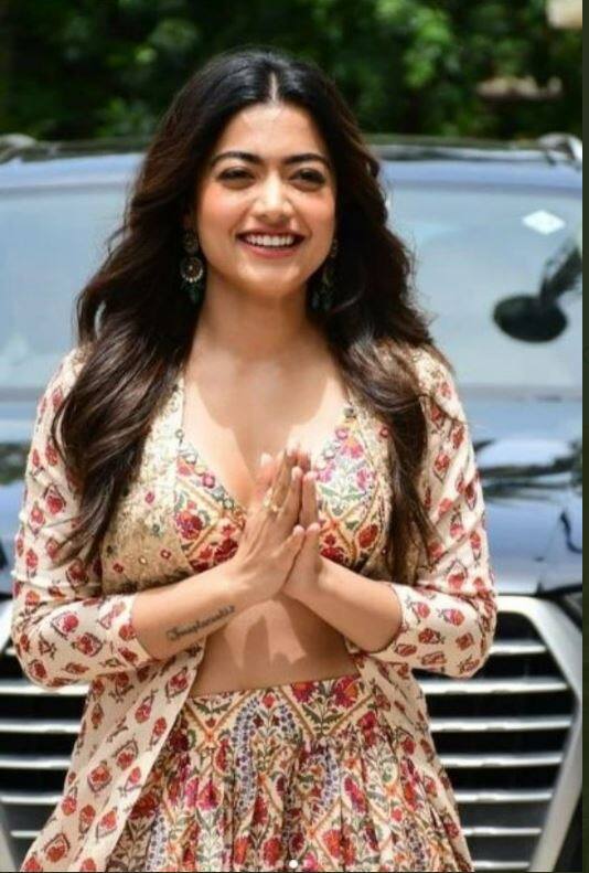 What do you think about Rashmika's look?