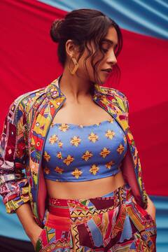 Regina Cassandra : விண்ணோடு மின்னாத விண்மீன் எது...நடிகை ரெஜினா கசாண்ட்ராவின் லேட்டஸ்ட் போட்டோஷூட்!