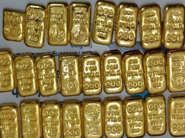 Gold Smuggling : தங்கக் கடத்தலுக்காகவே பிரத்யேக உள்ளாடை! ஏர்போட்டில் சிக்கிய நபர்!