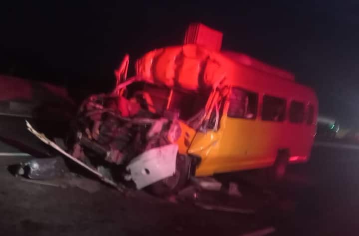 Surendranagar: Three killed in an accident on Limbadi-Ahmedabad highway સુરેન્દ્રનગરઃ લીંબડી-અમદાવાદ હાઇવે પર સર્જાયો ભયાનક અકસ્માત, ત્રણના ઘટનાસ્થળે જ મોત