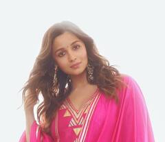 Alia Bhatt Instagram : आलियानं दीपिका-कतरिनाला टाकलं मागे; इंस्टाग्रामवर पार केला 70 मिलियनचा टप्पा