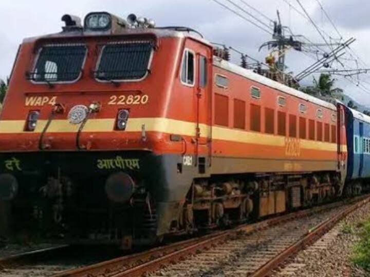 Rajasthan News Train will not stop at stations giving less than 15 thousand income in a day in Kota ANN Kota News: अब एक दिन में 15 हजार से कम आय देने वाले स्टेशनों पर नहीं रुकेगी ट्रेन, रेलवे बोर्ड ने जारी किया आदेश