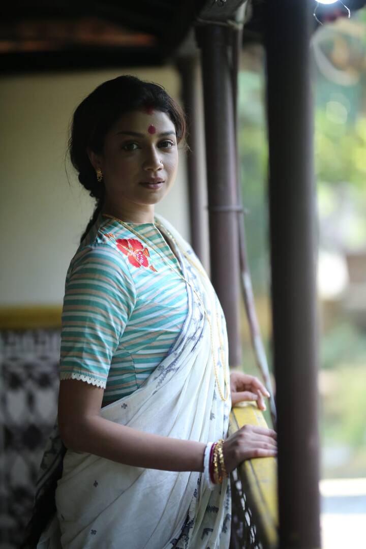 এই গল্পে ক্যামেরা দায়িত্ব সামলেছেন শুভজিৎ নস্কর , সম্পাদনার দায়িত্ব সামলেছেন অনির্বাণ মাইতি। প্রযোজনা করছেন স্যান্ড আর্ক মিডিয়া। সুপ্রিয় সামন্ত, সায়ন্তন ঘোষাল, বৈশালী প্রসাদ। ছবির সুরকার রনজয় ভট্টাচার্য।