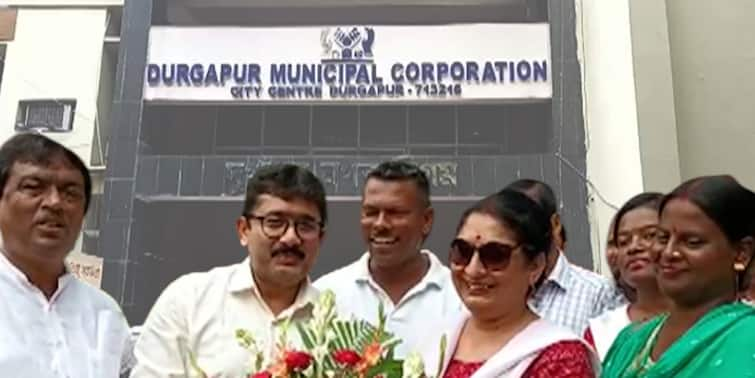 Paschim Bardhaman Durgapur without conducting election TMC allegedly has created board in Municipal corporation Durgapur News: ভোট না করিয়েই দুর্গাপুর পৌরসভার মাথায় প্রশাসকমণ্ডলী! বিরোধীদের তোপের মুখে তৃণমূল