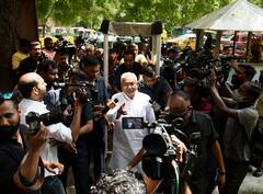 Nitish Kumar Delhi Visit: सीएम नीतीश कुमार लोकसभा चुनाव को लेकर अरविंद केजरीवाल सहित इन नेताओं से मिले, देखें तस्वीरों में