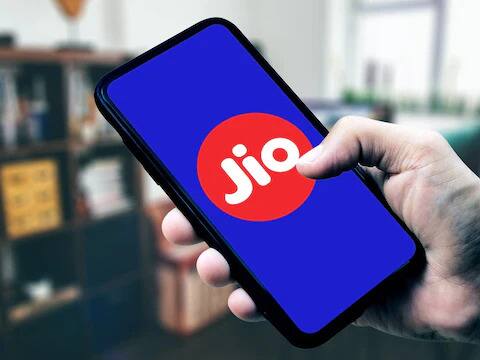 reliance jio 6 anniversary sale offer 6 benefits get additional data free calling for 1 year Jio 6th Anniversary: 1 ਸਾਲ ਲਈ ਮਿਲ ਰਹੇ ਹਨ 6 ਸ਼ਾਨਦਾਰ ਫਾਇਦੇ, ਮੁਫਤ ਕਾਲਿੰਗ ਅਤੇ ਜਿਆਦਾ ਡੇਟਾ