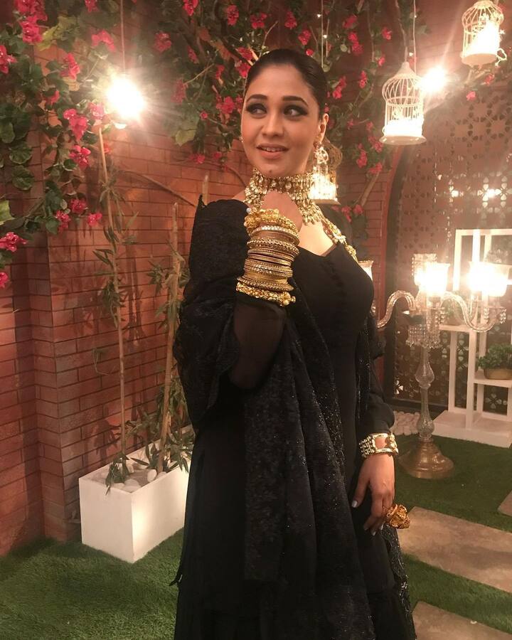 आम्रपाली गुप्ता ‘श्श्श्श...कोई है’, ‘शाका लाका बूम बूम’, ‘वो रहने वाली महलों की’ और ‘तुझसे है राब्ता’ जैसे टीवी सीरियल्स में काम कर चुकी हैं.