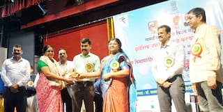 Nagpur News : शिक्षकांनी गुणवत्तापूर्ण शिक्षणावर भर द्यावा, अतिरिक्त विभागीय आयुक्त डॉ. माधवी खोडे-चवरे यांचे आवाहन