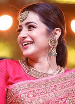 Trisha Pics PS-1 Audio Launch: பொன்னியின் செல்வன் இசை வெளியீட்டு விழா பிங்க் புடவையில் வந்த த்ரிஷா!