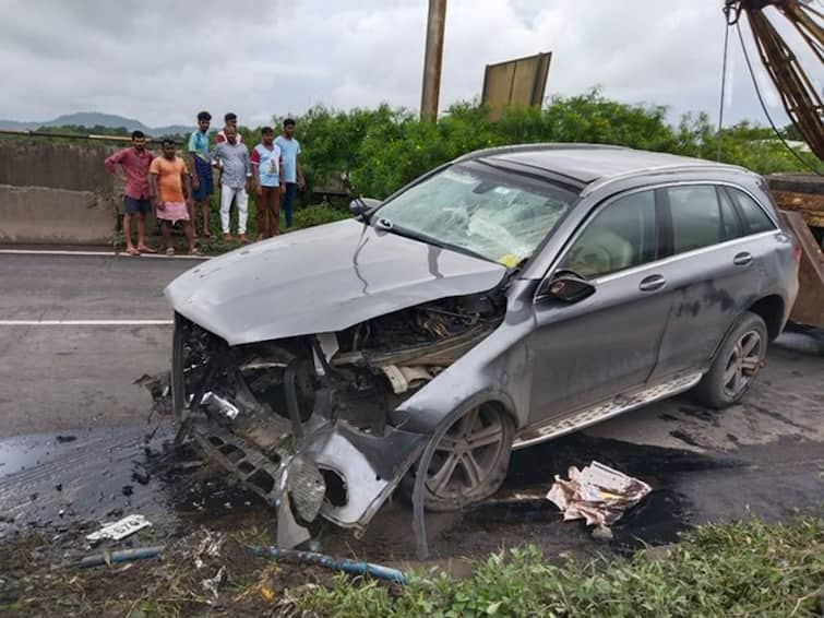 Cyrus Mistry's accident: Chip to be sent to Germany, Police ask car manufacturer 'if any mechanical fault' Cyrus Mistry : விபத்தில் உயிரிழந்த டாடா சன்ஸ் குழுவின் முன்னாள் தலைவர்.. நிறுவனத்திடம் விளக்கம் கேட்ட போலீஸ்..