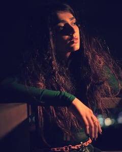 Aakanksha Singh Photos: 'పరంపర' బ్యూటీ ఇలా ఉందేంటి!