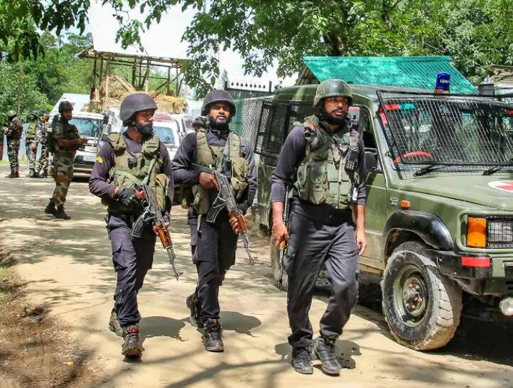 Two Terrorists killed in Jammu Kashmir Anantnag Encounter by Security forces Anantnag Encounter : ਜੰਮੂ-ਕਸ਼ਮੀਰ ਦੇ ਅਨੰਤਨਾਗ 'ਚ ਸੁਰੱਖਿਆ ਬਲਾਂ ਦੀ ਵੱਡੀ ਕਾਰਵਾਈ , ਮੁਕਾਬਲੇ 'ਚ 2 ਅੱਤਵਾਦੀ ਢੇਰ