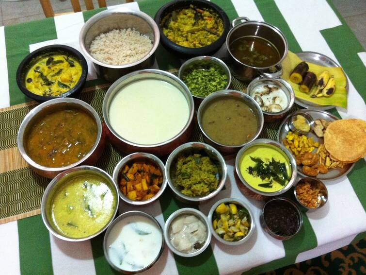 Onam 2022: Paal Payasam to Kalan Kerala Curry; 5 Traditional Onam Sadhya Recipes To Try Onam 2022: தங்கத்தேரில் ஓணம்.. பால் பாயாசம் முதல் கேரளா கறி வரை.. இதோ ரெசிப்பிகள்..