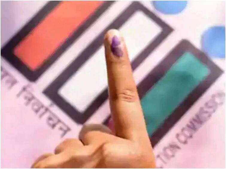 Andheri east vidhan sabha Bypoll Election 2022 code of conduct applicable from today collector nidhi chaudhary voting on 3 november Marathi News Andheri East Bypoll Election : अंधेरी पोटनिवडणुकीचं बिगुल वाजलं; आचारसंहिता लागू, कसा असेल निवडणुकीचा कार्यक्रम?