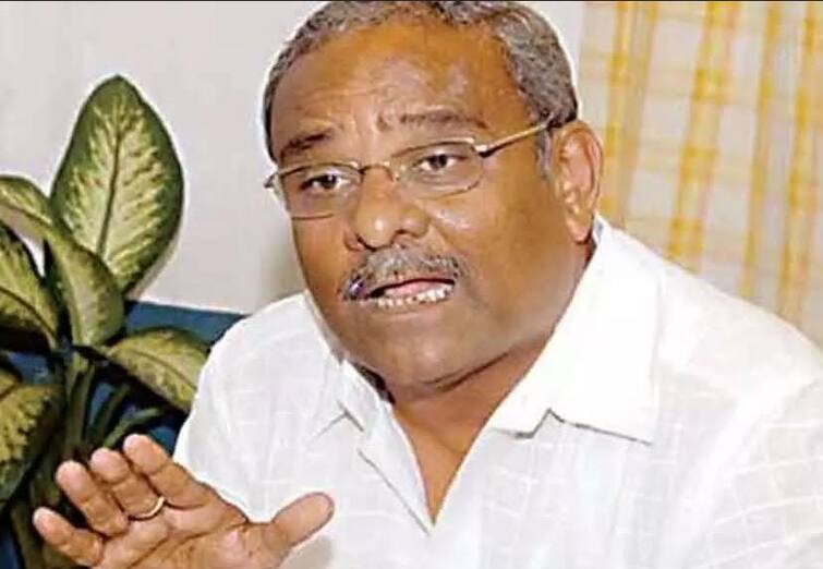 Karnataka Cabinet Minister Umesh Katti Dies Of Heart Attack Bjp Umesh Katti : कर्नाटक सरकारमधील कॅबिनेट मंत्री उमेश कत्ती यांचे निधन, आज बेळगाव बंद, पंतप्रधानांकडून शोक व्यक्त