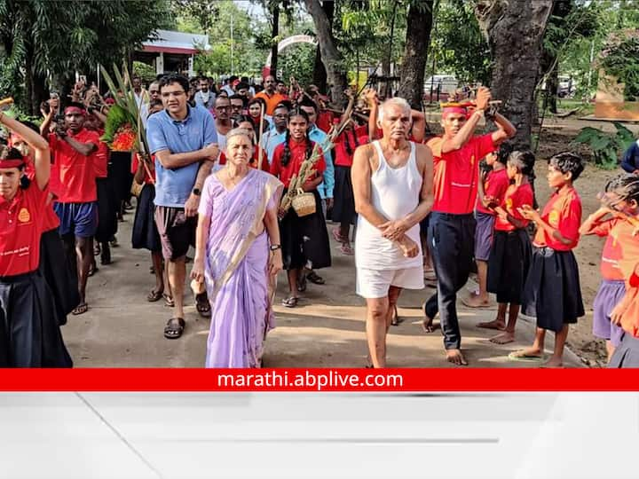 जेष्ठ समाजसेवक प्रकाश बाबा आमटे यांची प्रकृती सुधारली असून त्यांना हेमलकसा येथे नेण्यात आलं आहे. गेले अडीच महिने पुण्यातील दीनानाथ मंगेशकर हॉस्पिटलमध्ये त्यांच्यावर उपचार सुरु होते.