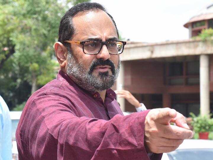 Govt To Bring New Data Protection Bill, Digital India Act To Replace IT Act: MoS Rajeev Chandrasekhar Govt To Bring New Data Protection Bill, Digital India Act To Replace IT Act In 3-4 Months: Minister