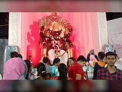 Ganesh Chaturthi 2022 : जळगावात इस्त्रोच्या प्रतिकृतीचा उभारला देखावा