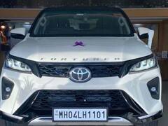 Aamrapali Dubey ने खरीदी 42 लाख की लग्जरी गाड़ी, एक्ट्रेस के काफिले में शामिल हुई टोयोटा फॉर्च्यूनर लेजेंडर