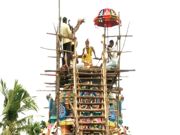 mayiladuthurai: Karunguilnathan Pettai Shaktipuriswarar Temple Kudakkumu Ceremony TNN தருமபுரம் ஆதீனத்துக்குச் சொந்தமான சக்திபுரீஸ்வரர் கோயில் குடமுழுக்கு விழா - பக்தர்கள் சாமி தரிசனம்