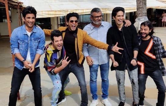 सुशांत सिंह राजपूत भले ही आज यहां हमारे बीच नहीं हैं लेकिन वह लोगों के दिलों और यादों में जिंदा हैं.