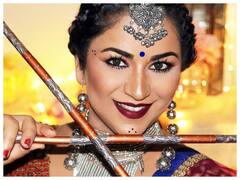 Dandiya Night Makeup Tips: गरबा के वक्त मेकअप खराब होने का है डर, इन टिप्स की मदद से पाएं परफेक्ट लुक