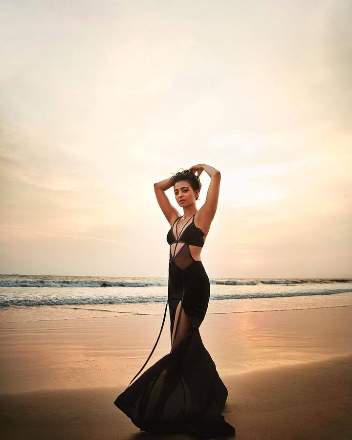 राधिका तिच्या अभिनयानं नेहमीच प्रेक्षकांची मनं जिंकते.(Radhika Apte/IG)