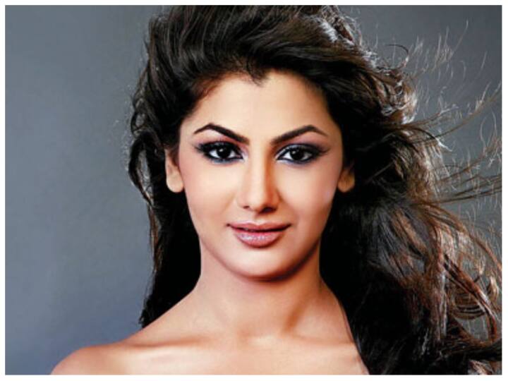 Kumkum Bhagya Fame sriti jha Struggle and unknown facts know all details here बिहार में जन्मीं और नेपाल में पली-बढ़ीं Sriti Jha, फिर यूं पलटी किस्मत और बन गईं Kumkum Bhagya की प्रज्ञा