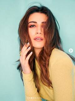 Kriti Sanon: ਕ੍ਰਿਤੀ ਸੈਨਨ ਨੇ ਯੇਲੋ ਸ਼ਾਰਟ ਬਾਡੀਕੋਨ ਡਰੈੱਸ 'ਚ ਵਧਾਈ ਇੰਟਰਨੈੱਟ ਦੀ ਗਰਮੀ, ਦੇਖੋ ਹੌਟ ਫੋਟੋਆਂ