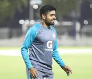 সেক্ষেত্রে আগামী ১১ সেপ্টেম্বর বাবর আজমের পাকিস্তানের বিরুদ্ধে ট্রফি জয়ের লড়াইয়ে খেলতে নামবে দাসুন শনাকার শ্রীলঙ্কা।