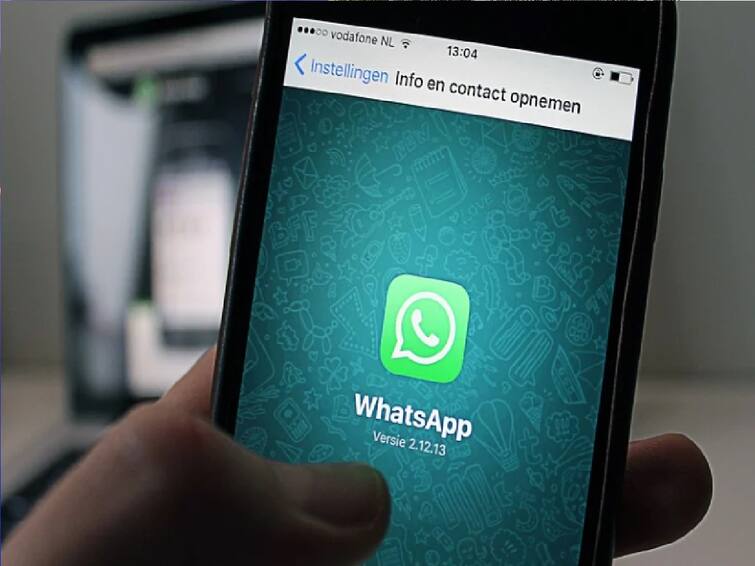 WhatsApp upcoming features in 2022: hide online status, companion mode, and a lot more WhatsApp upcoming features: எல்லாமே வேறலெவல்! வாட்ஸ் அப்பில் வர இருக்கும் அசத்தல் அப்டேட்ஸ்!