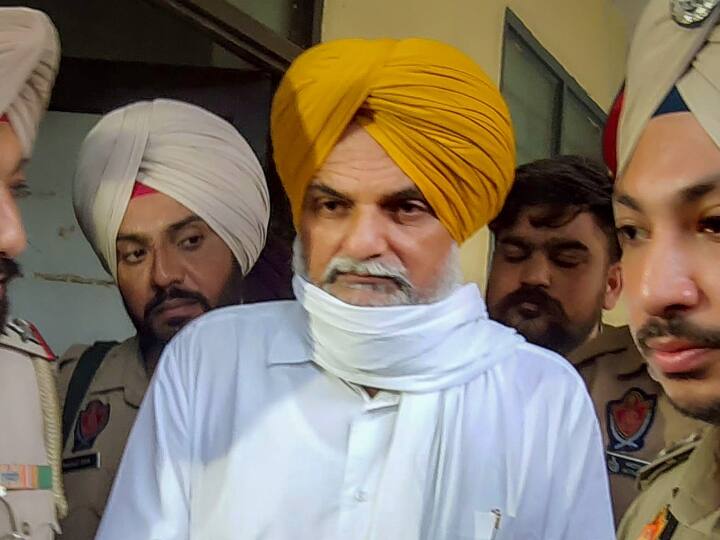 Sidhu Moose Wala Father Balkaur Singh Threat by Email Mansa police registered a case ANN Punjab: सिद्धू मूसेवाला के पिता को ई-मेल पर मिली थी धमकी, मानसा पुलिस ने दर्ज किया केस