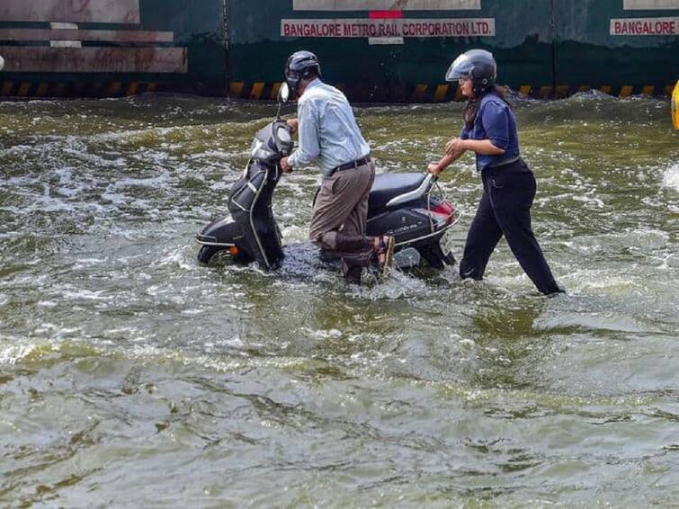 Bangalore it corridor submerged after rain are the encroachments on the drainage routes the reason know Bangalore Rain : कर्नाटकात पावसाचा हाहाकार, 90 वर्षाचा विक्रम मोडला, बंगळुरुमध्ये जनजीवन विस्कळीत