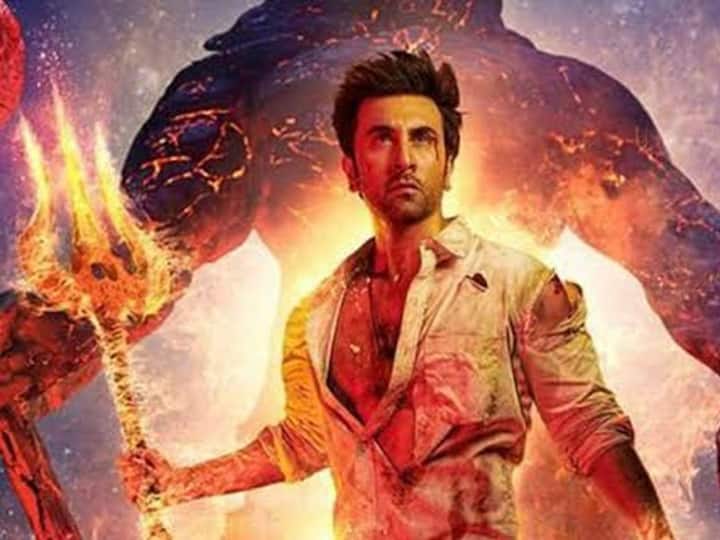 मीडिया रिपोर्ट्स की मानें तो 9 सितंबर के लिए 9.93 करोड़ रुपये के टिकट बिक चुकी है. वहीं शनिवार के लिए प्राप्त आंकड़ों के मुताबिक 7.27 करोड़ रुपये की एडवांस बुकिंग हो चुकी है. इसके अलावा रविवार की बुकिंग की बात की जाए तो अब तक लगभग पांच करोड़ रुपये की टिकट बिकी हैं.