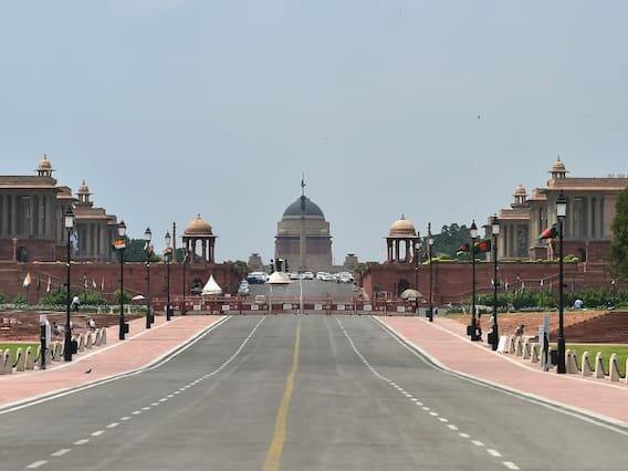 એનડીએમસીએ આવાસ અને શહેરી બાબતોના મંત્રાલય તરફથી મળેલ ઠરાવ પસાર કરીને 'રાજપથ'નું નામ બદલીને 'કર્તવ્યપથ' કરી દીધું છે. હવે ઈન્ડિયા ગેટ પર નેતાજી સુભાષ ચંદ્ર બોઝની પ્રતિમાથી લઈને રાષ્ટ્રપતિ ભવન સુધીનો સમગ્ર વિસ્તાર 'કર્તવ્યપથ' કહેવાશે.