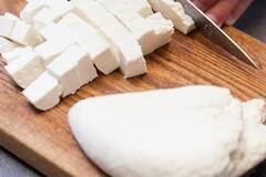 Paneer ખાવાના છો શોખીન, તો સાવધાન, નકલી પનીરની આ રીતે કરો ચકાસણી