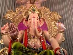 Nashik shreemant Ganesh : नाशिकचे टॉप फाईव्ह श्रीमंत बाप्पा, पहा सोन्या चांदीची सजावट एका क्लिकवर